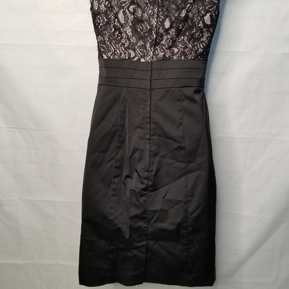 STUNNING Moschino midi dress with lace top. - Picture 6 of 10